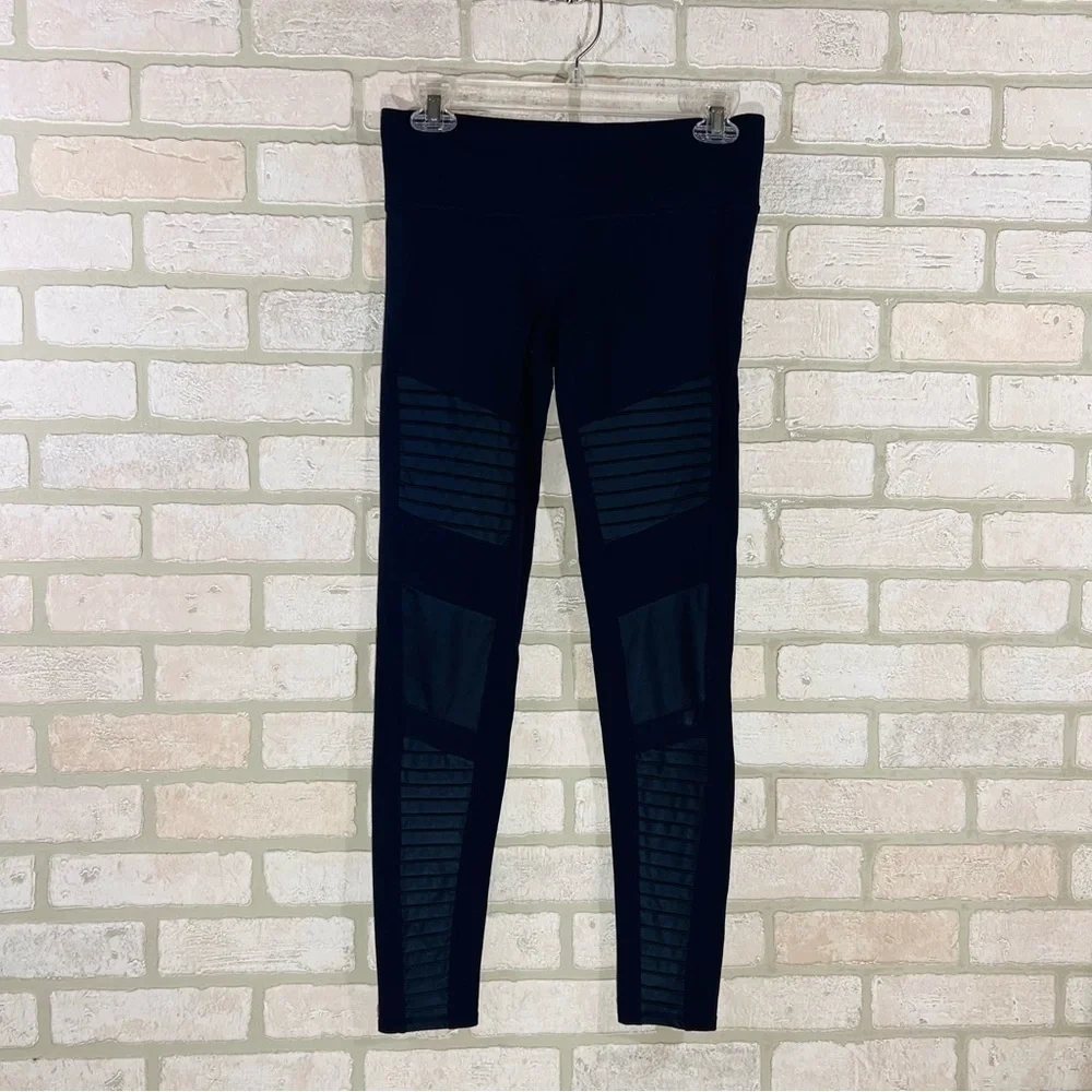 Alo Yoga Moto Leggings in Rich Navy Size S